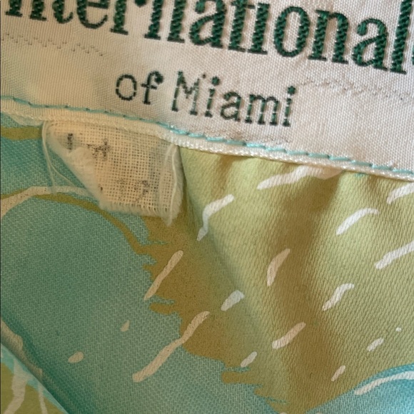VINTAGE SHIFTS INTERNATIONALE OF MIAMI Sleeveless Floral Dress in Blue and Gold - Picture 7 of 7